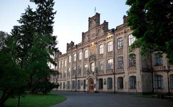 Топ-10 університетів, які обирали абітурієнти у перші дні вступу на бакалаврат Топ-10 університетів, які обирали абітурієнти у перші дні вступу на бакалаврат