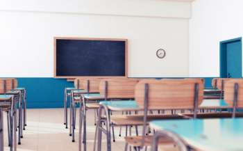 Более 60% школ находятся на дистанционке