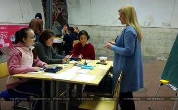Харківські діти продовжують вчитися у метрополітені 